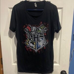 Warner Bros. Black Hogwarts Crest Tee